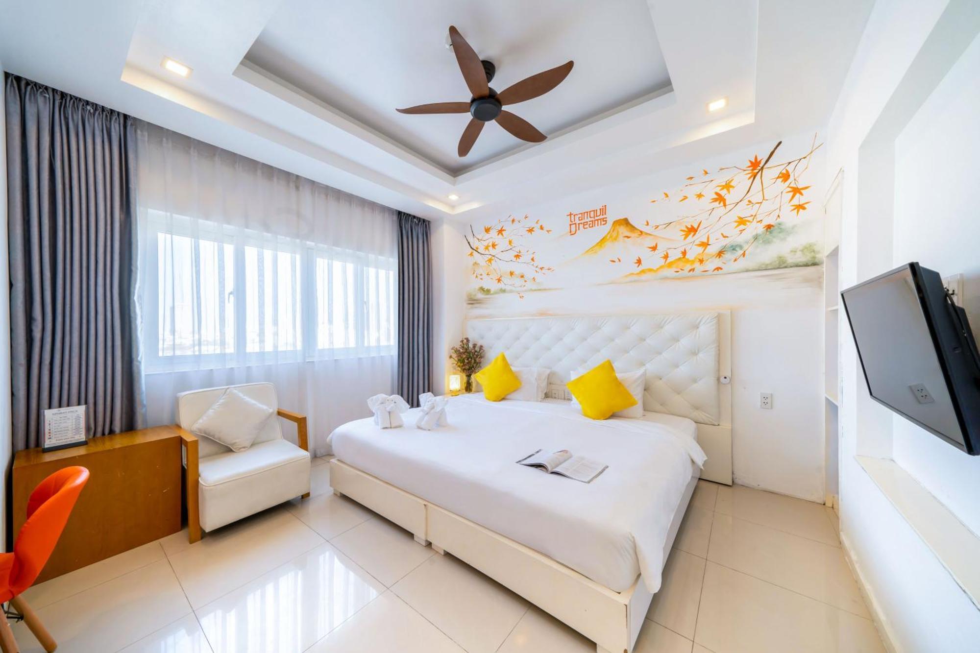 Star City Riverside Hotel By Haviland Da Nang Exterior foto