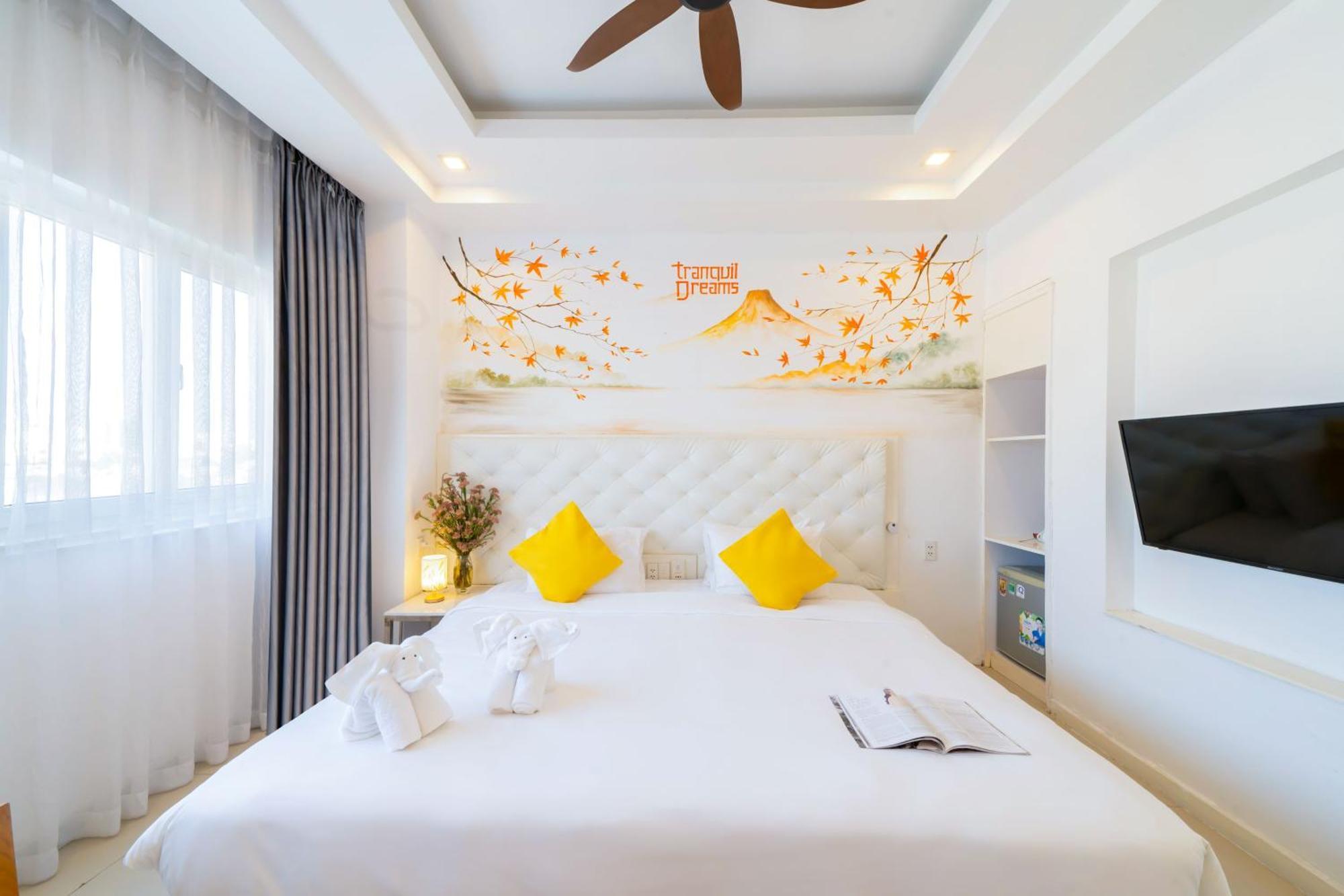 Star City Riverside Hotel By Haviland Da Nang Exterior foto