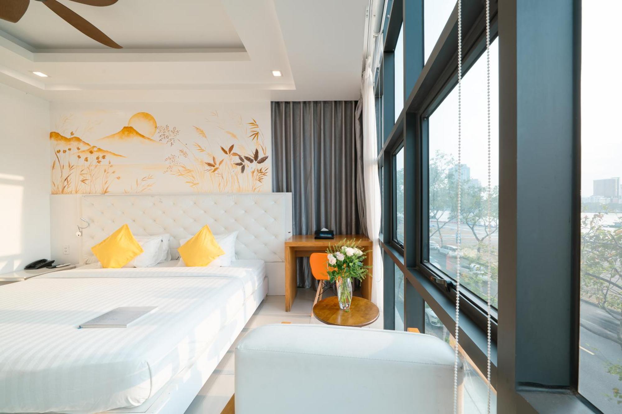 Star City Riverside Hotel By Haviland Da Nang Exterior foto