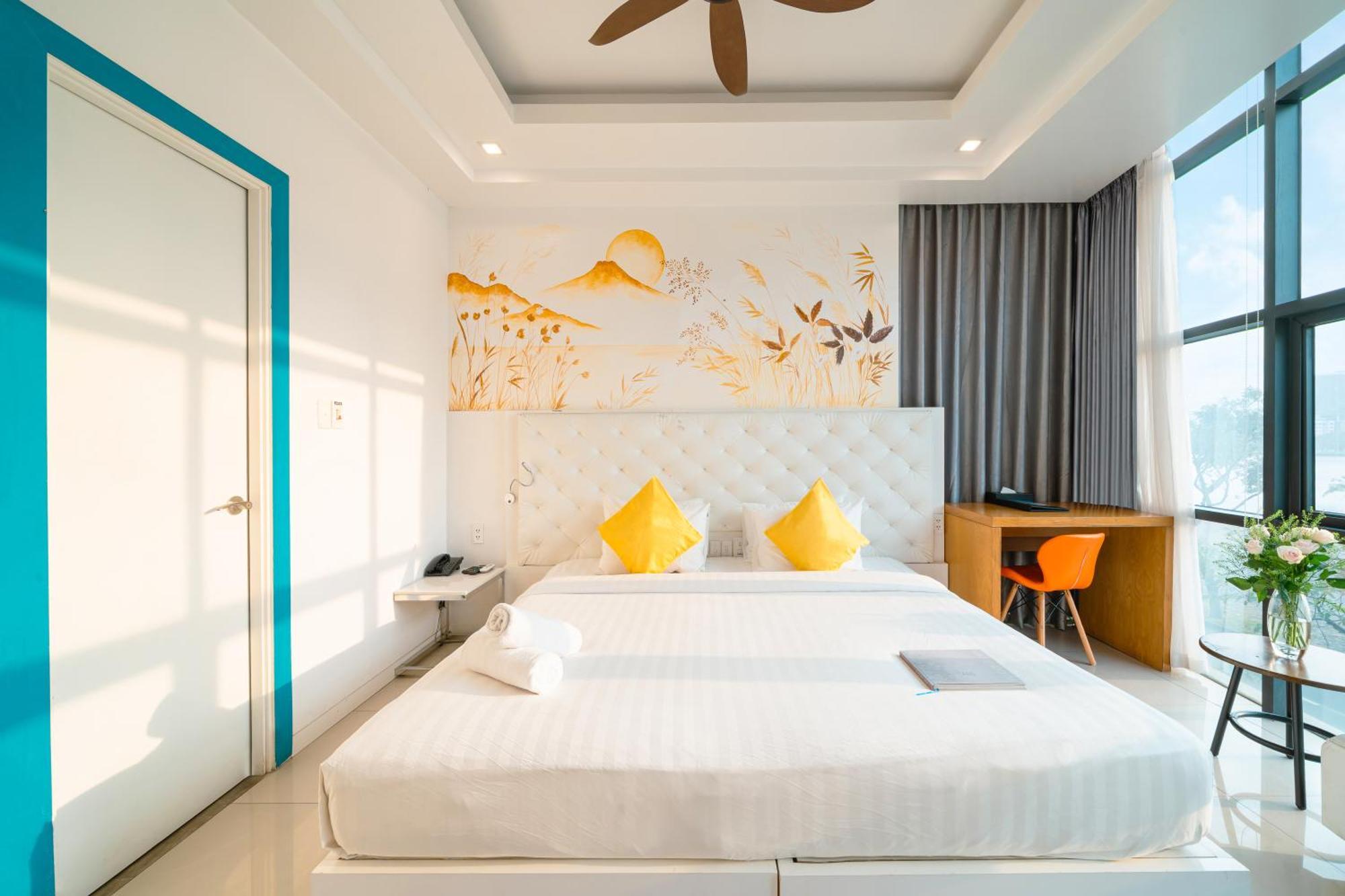 Star City Riverside Hotel By Haviland Da Nang Exterior foto