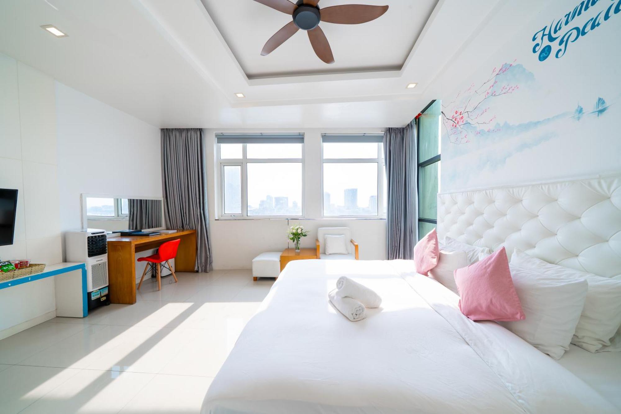 Star City Riverside Hotel By Haviland Da Nang Exterior foto