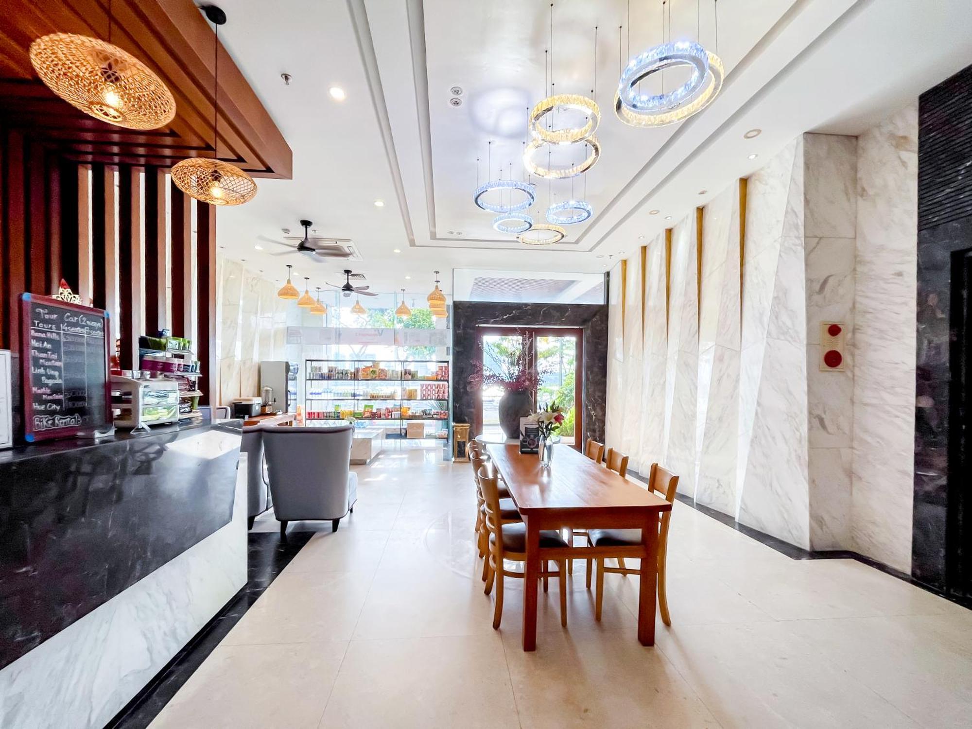 Star City Riverside Hotel By Haviland Da Nang Exterior foto